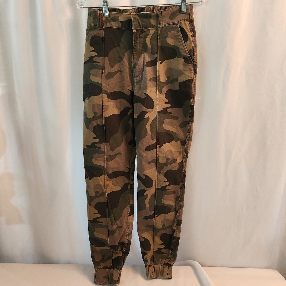 Hollister Women’s Small Green Ultra High Rise Stretch Camo Jogger Pants 27x28